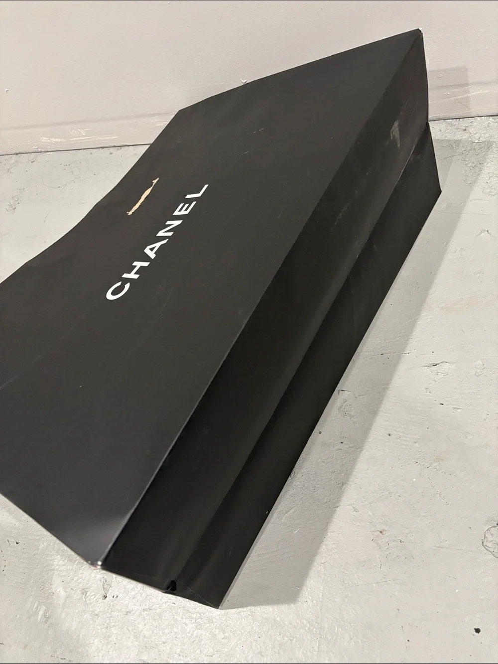 CHANEL AUTHENTIC BIG SHOPPING GIFT PAPER BAG!! 25” x 10 x 17 inches